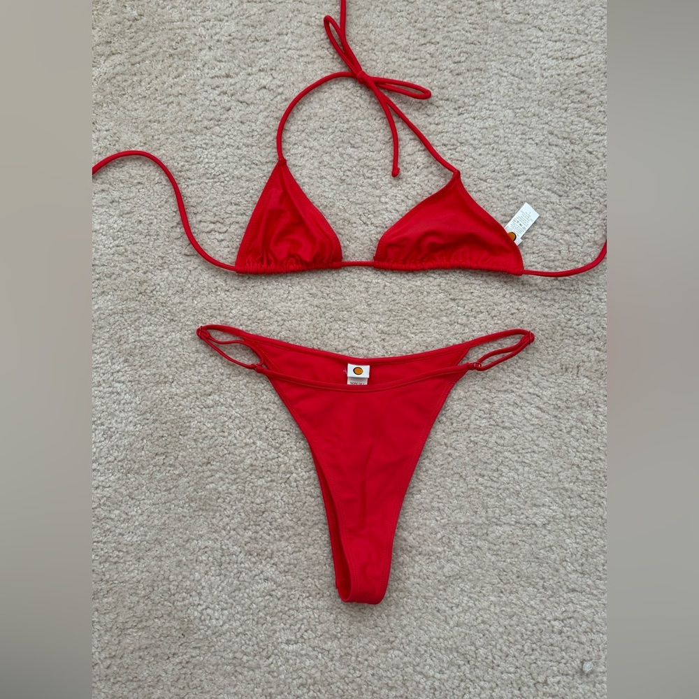 Tropic of C- praia top and luna bottom in Poppy